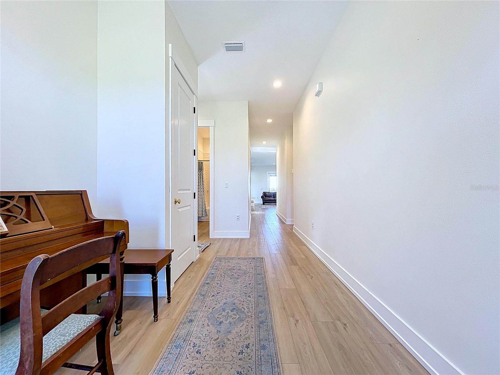 OLDE ENGLISH FARMS - Residential