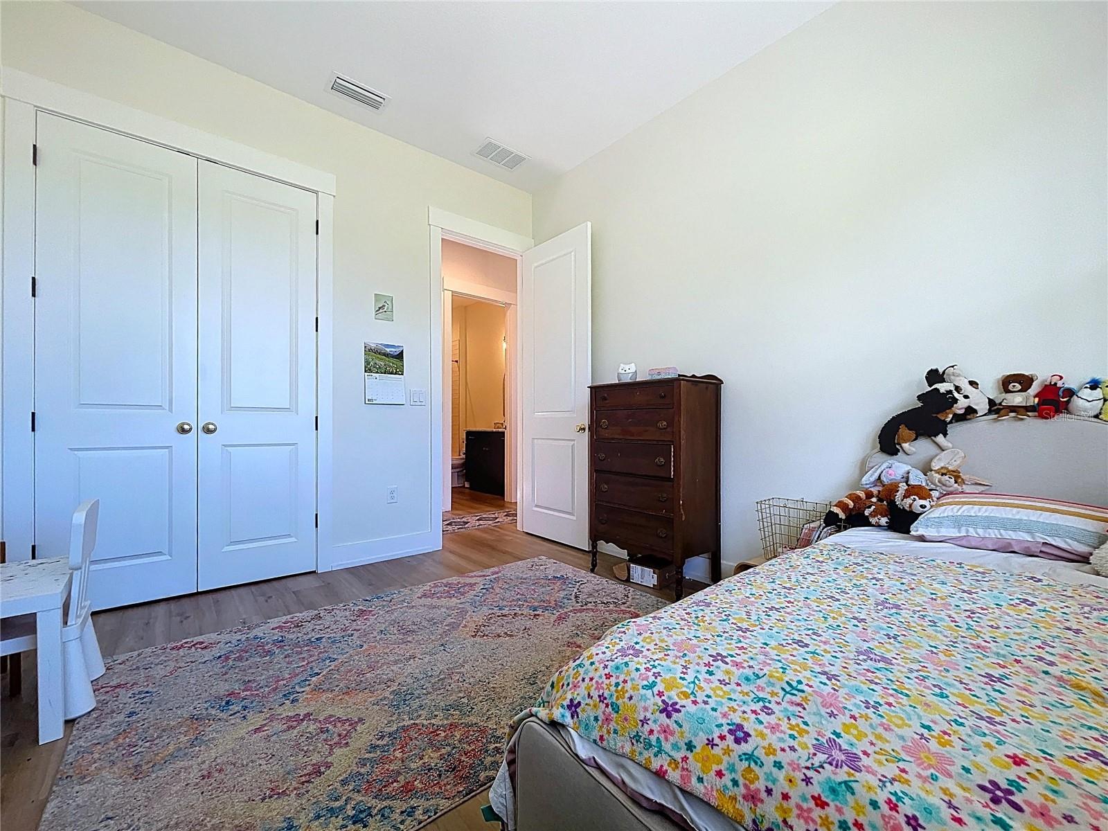 OLDE ENGLISH FARMS - Residential