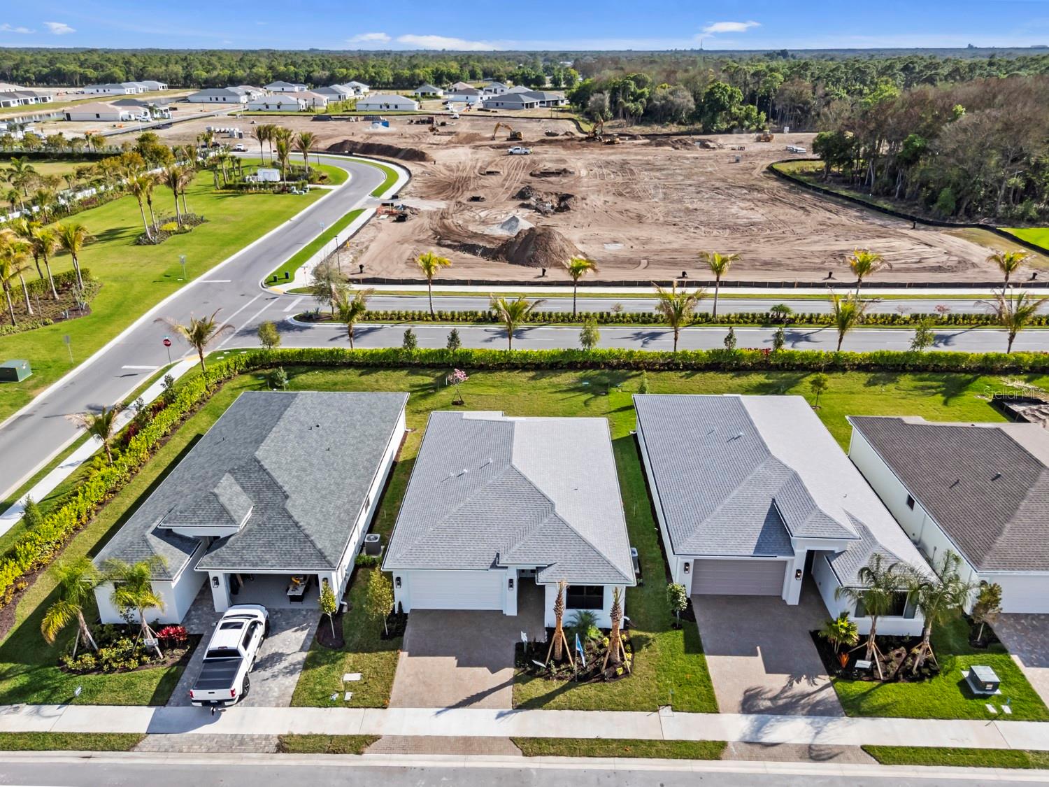 VALENCIA HARBOR - Residential