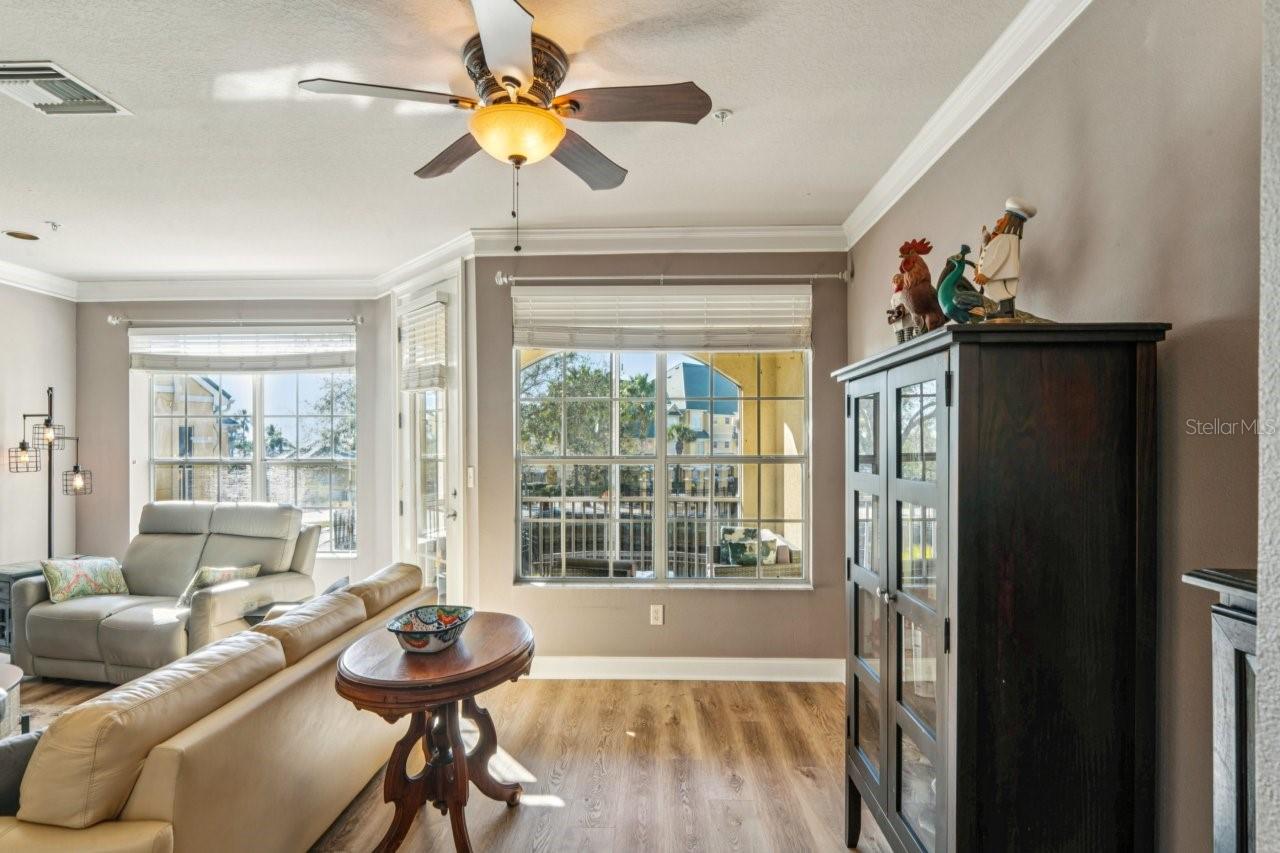 SUNSET BAY TWNHMS - Residential