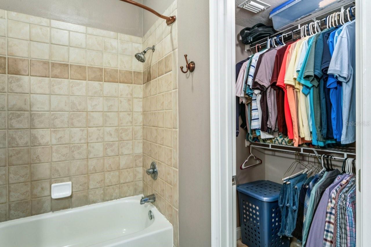 SUNSET BAY TWNHMS - Residential