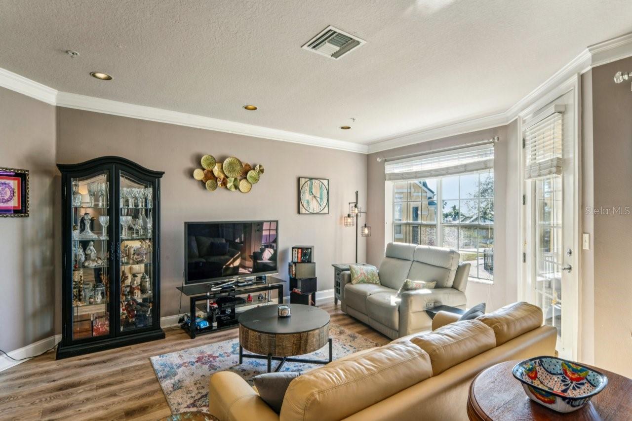 SUNSET BAY TWNHMS - Residential