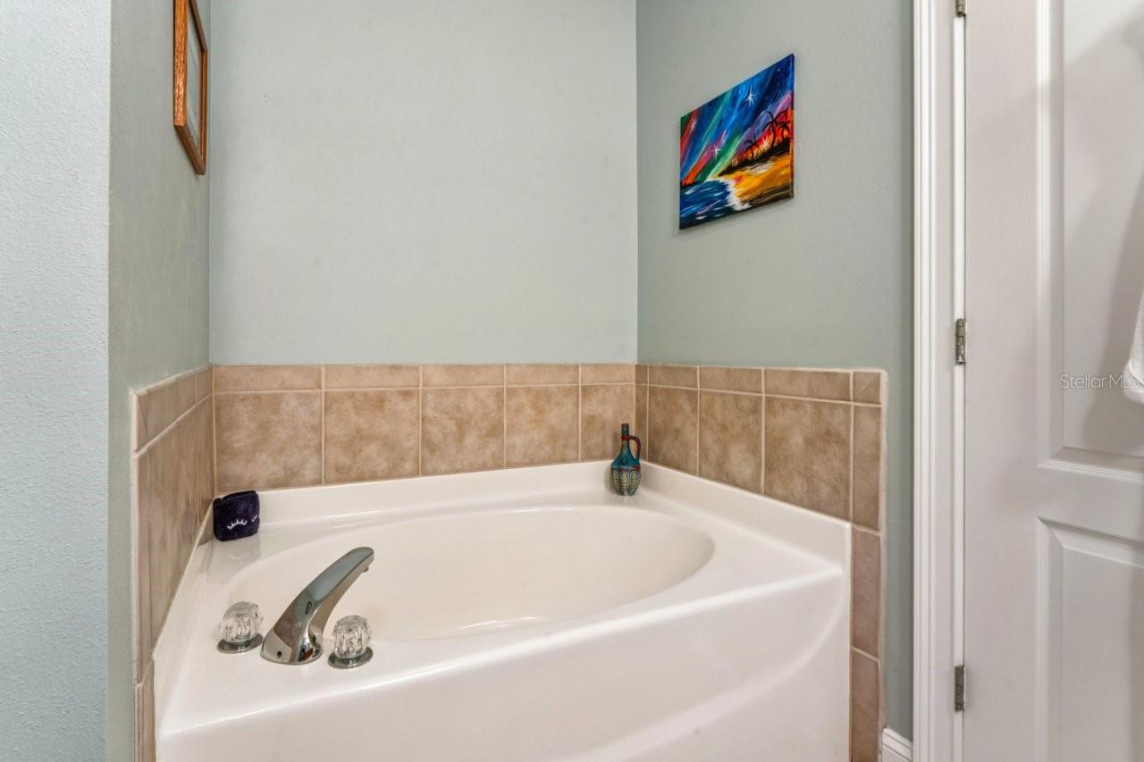 SUNSET BAY TWNHMS - Residential