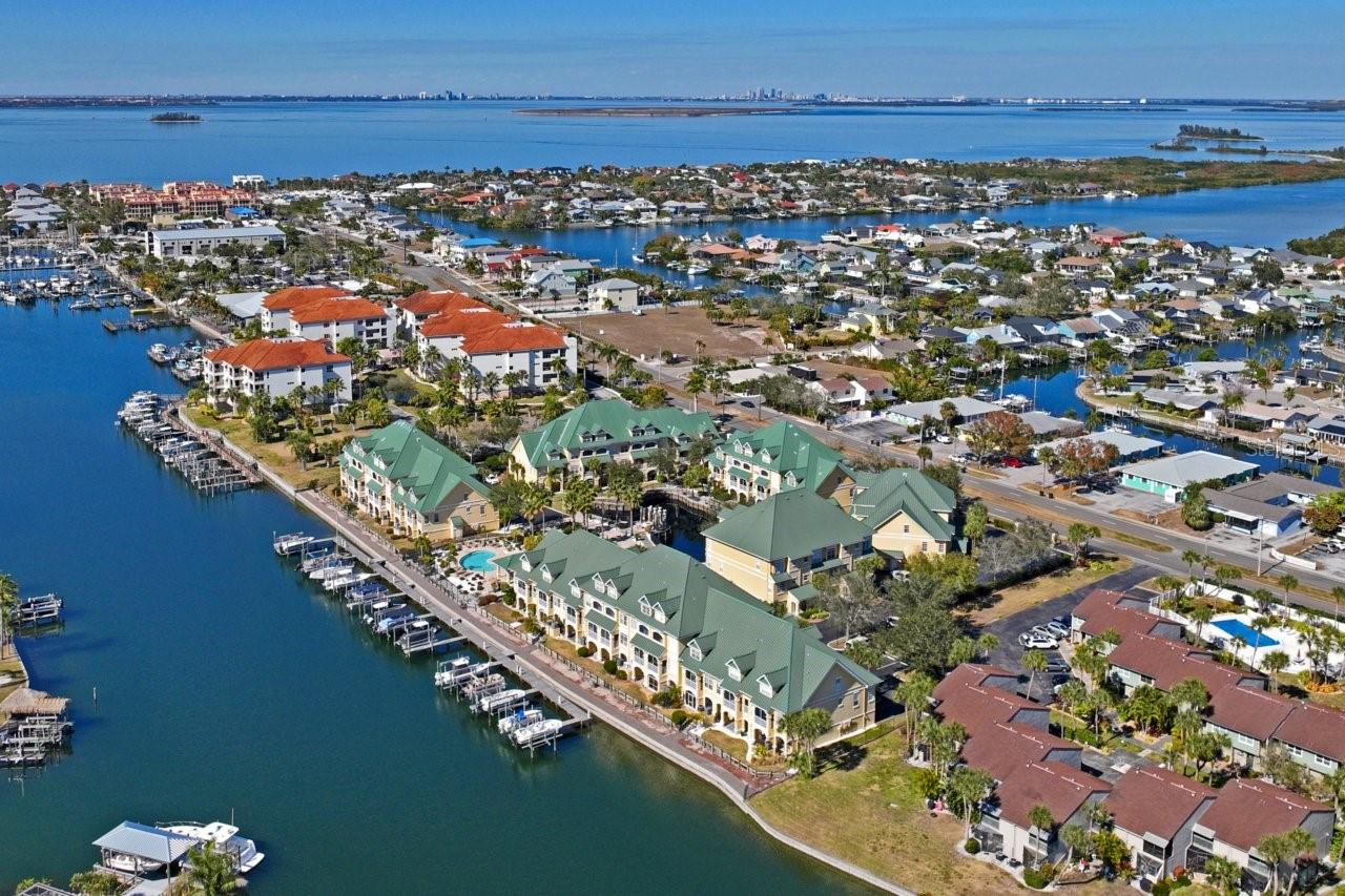 SUNSET BAY TWNHMS - Residential