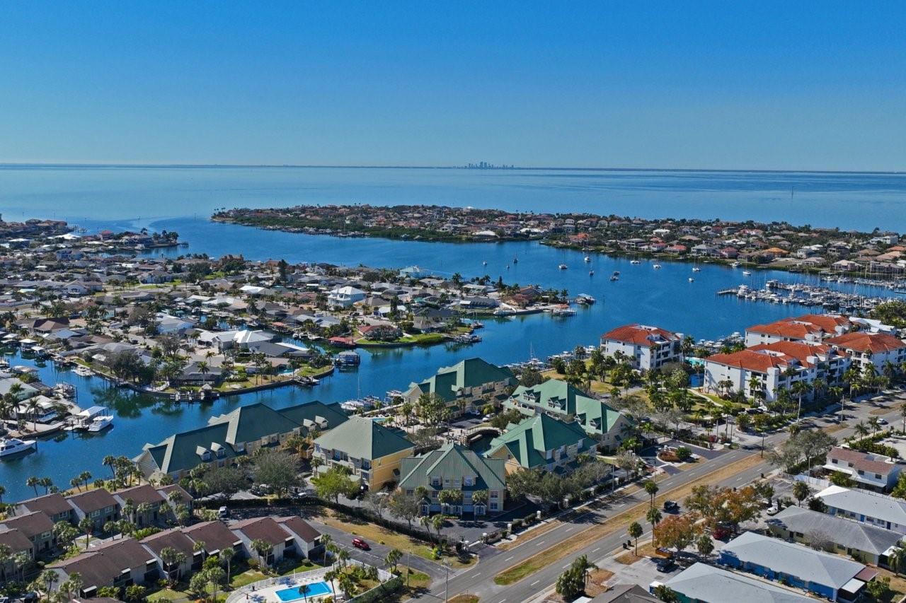 SUNSET BAY TWNHMS - Residential