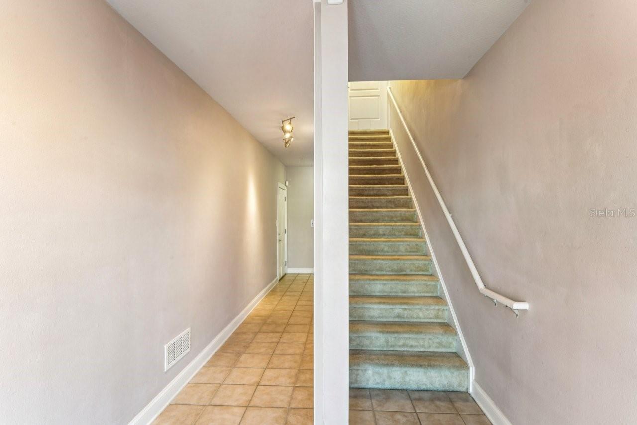 SUNSET BAY TWNHMS - Residential