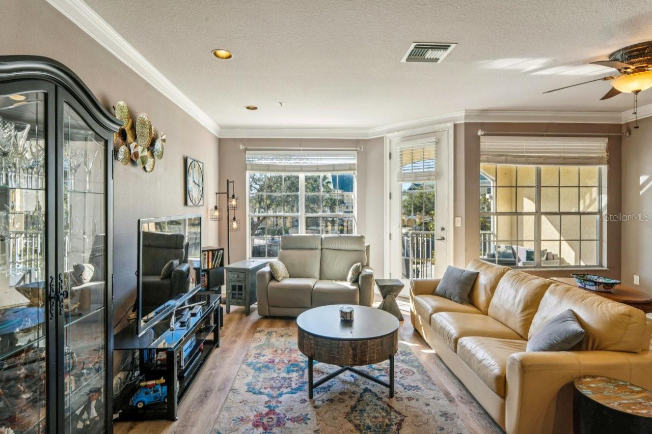 SUNSET BAY TWNHMS - Residential