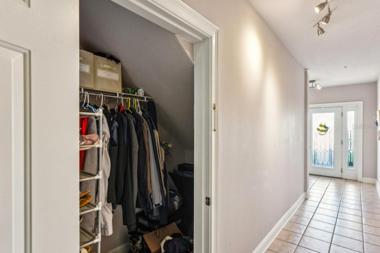 SUNSET BAY TWNHMS - Residential