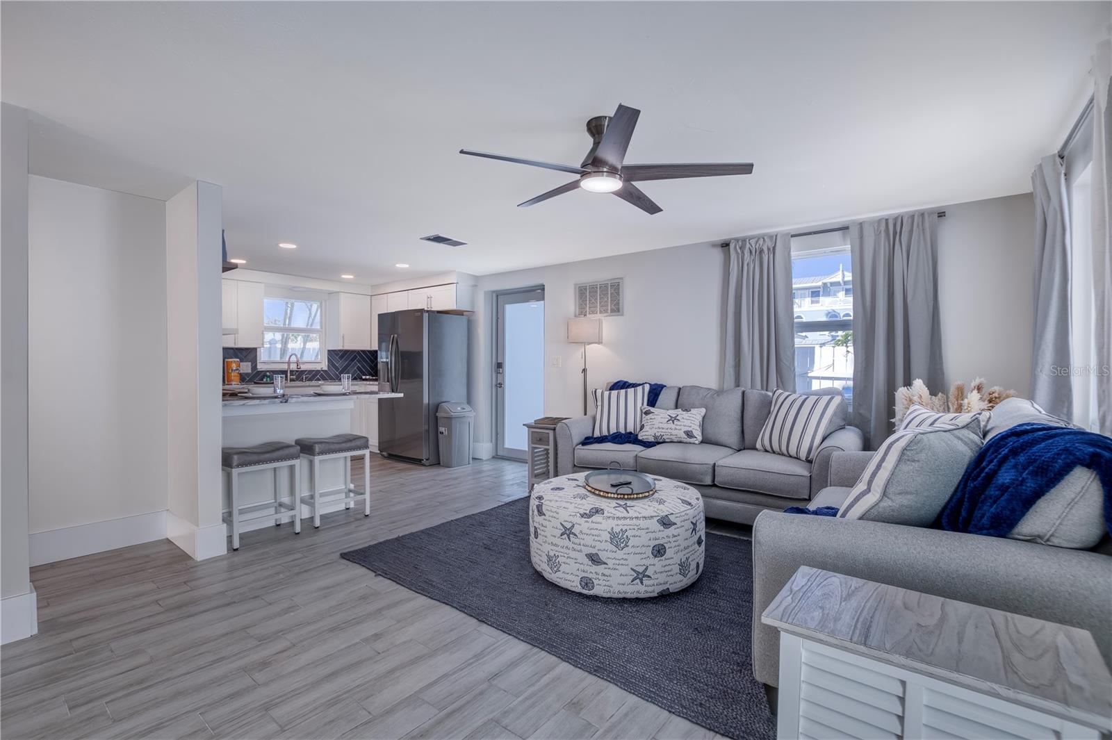 CASANAS - Residential Income