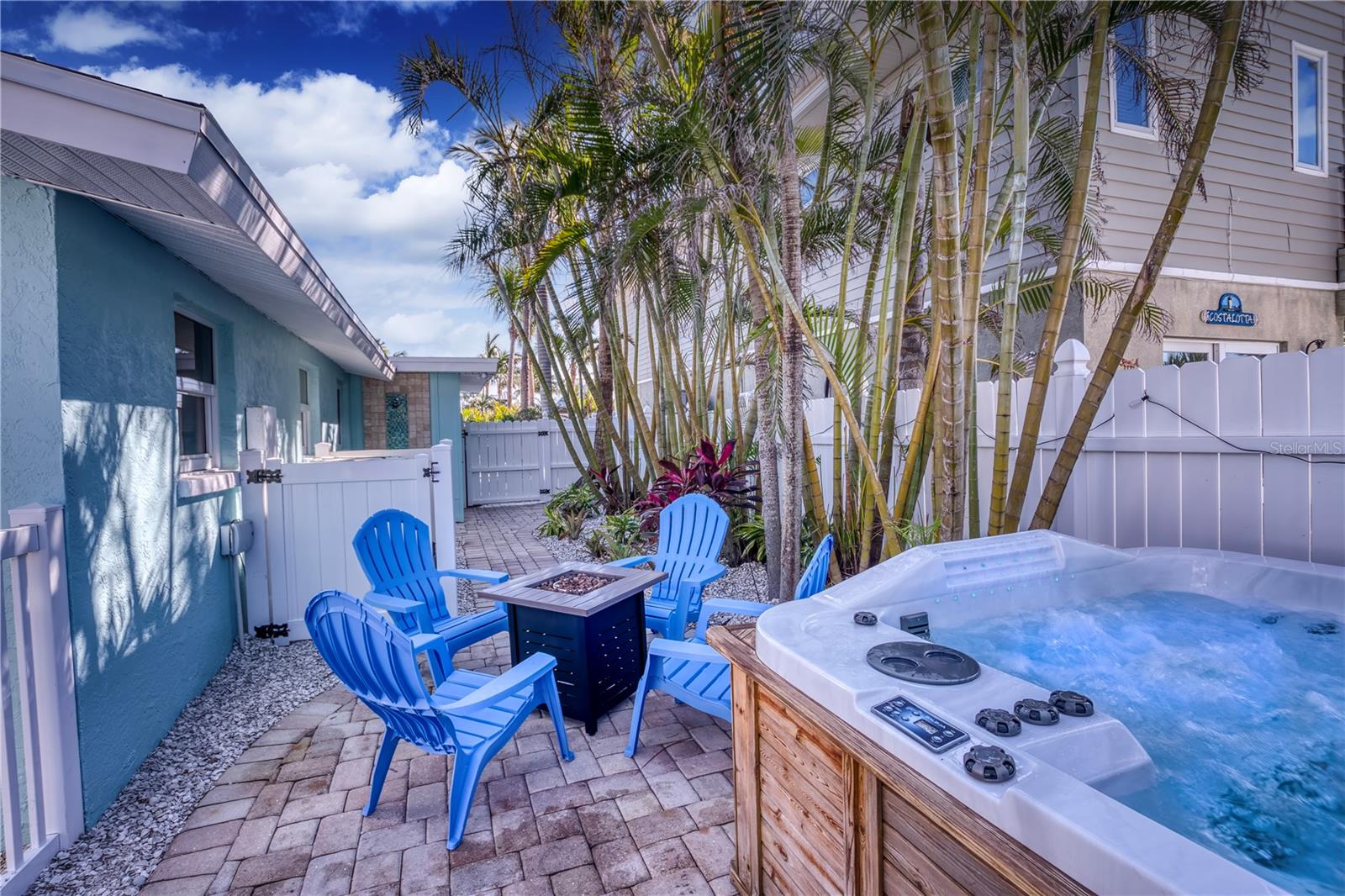 CASANAS - Residential Income