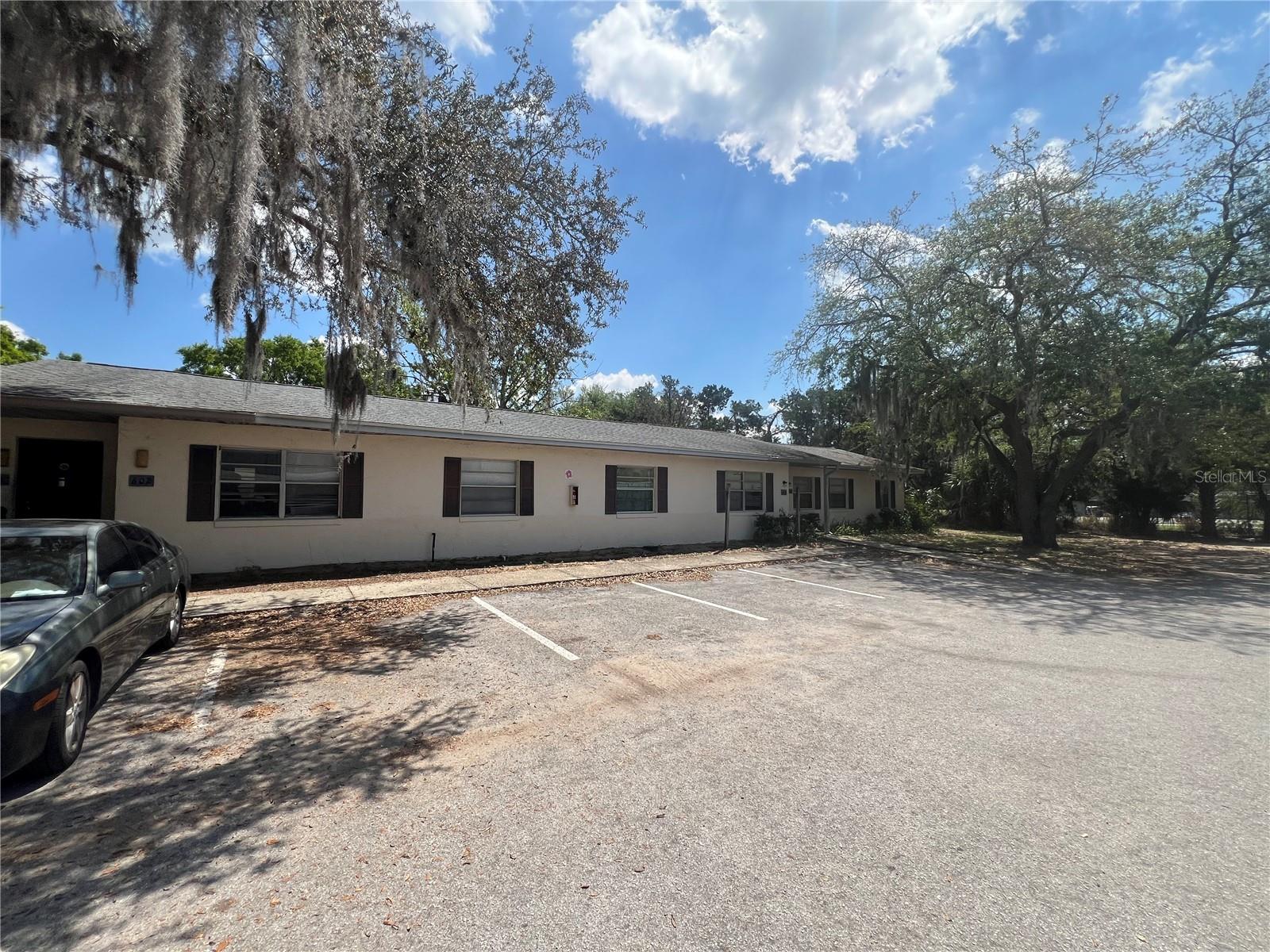 1000 E CAROLINE STREET