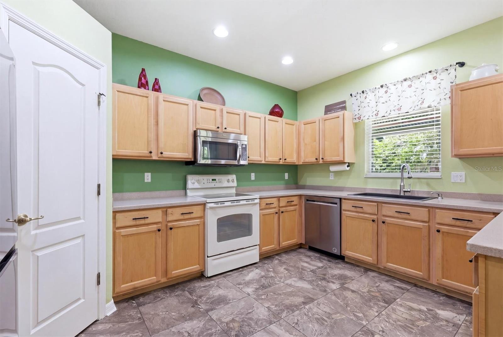 COVERED BRIDGE ESTATES - Residential