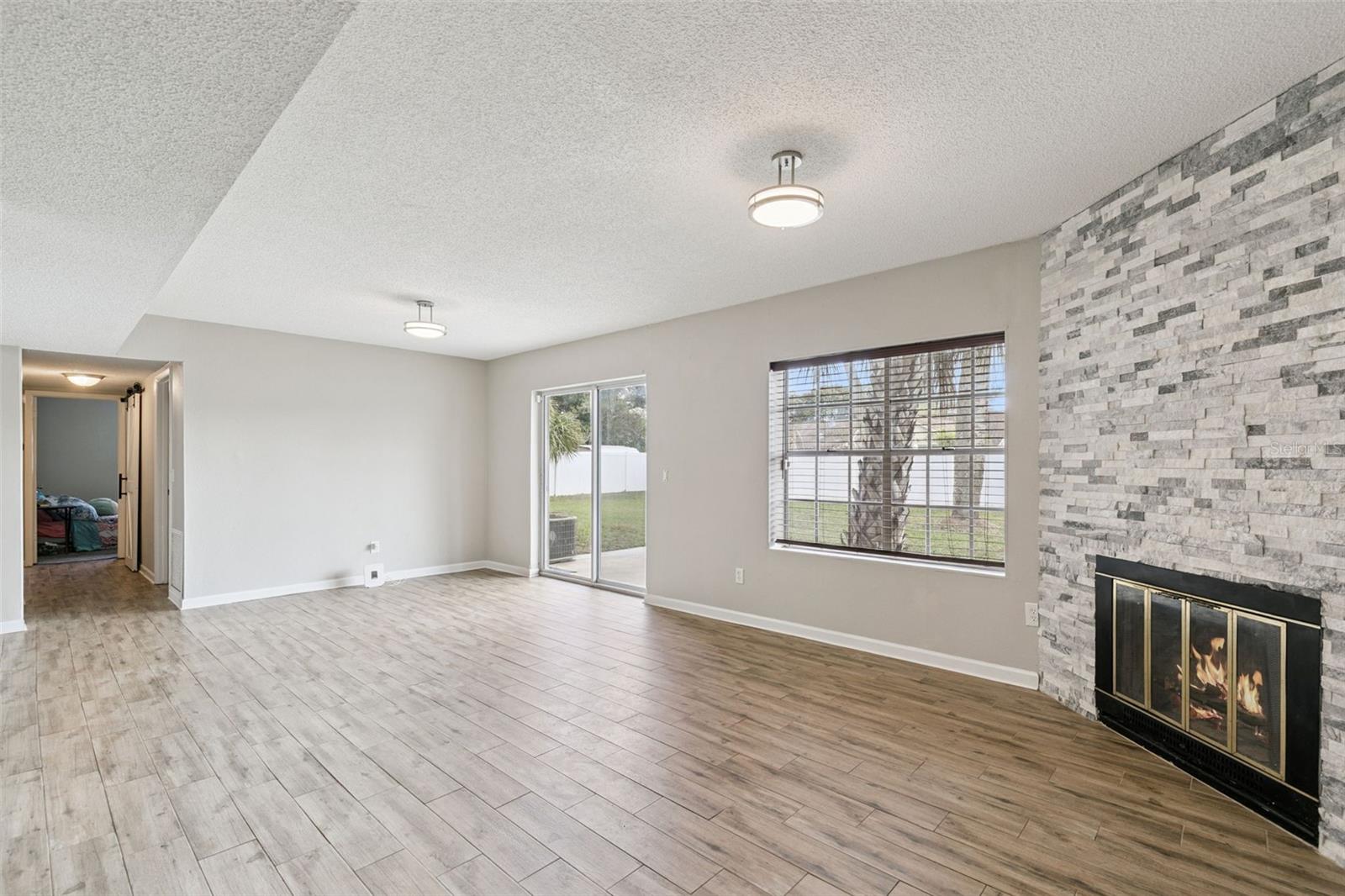 DEERWOOD - Residential