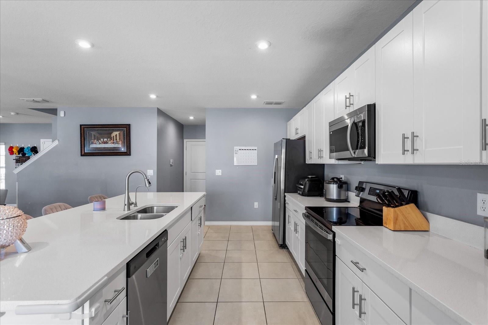 SOUTHERN PINES PH 4 PB 30 PGS 155-158 LOT 73 - Residential