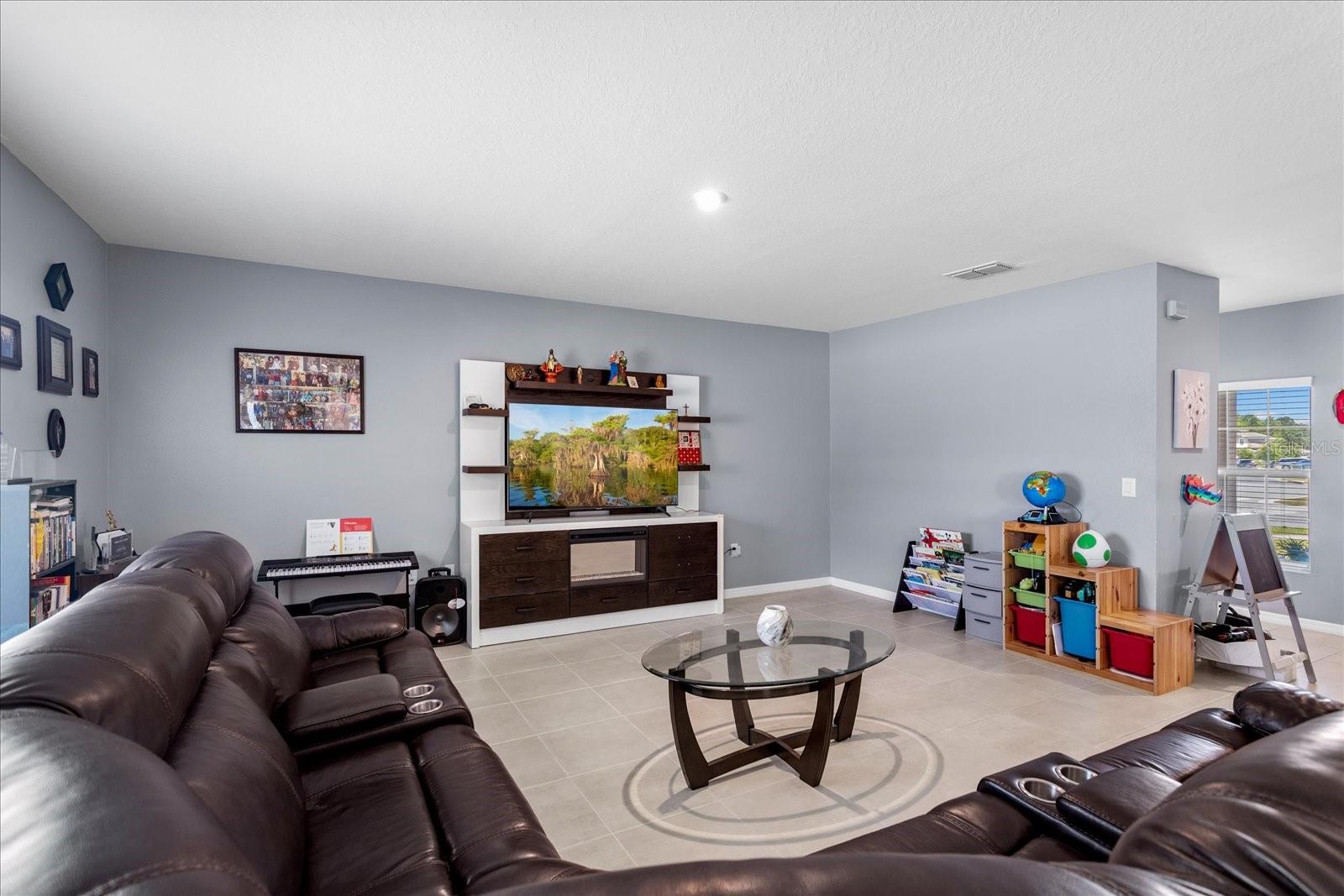 SOUTHERN PINES PH 4 PB 30 PGS 155-158 LOT 73 - Residential