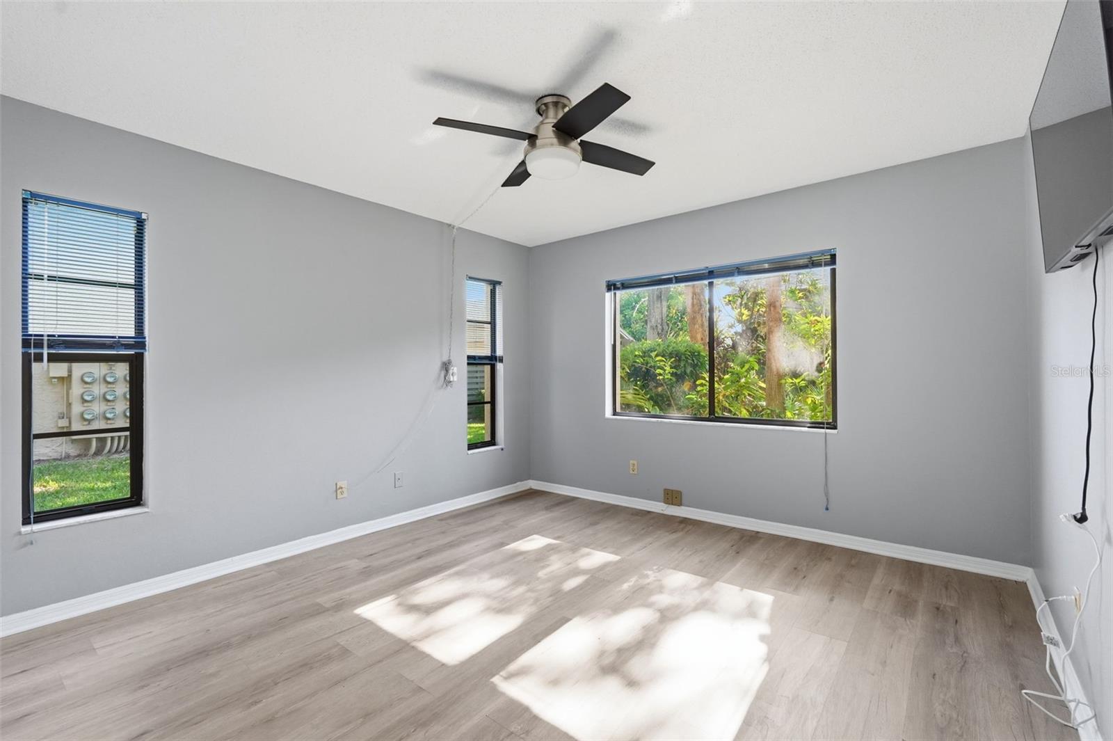 EAGLES GLEN CONDO - Residential
