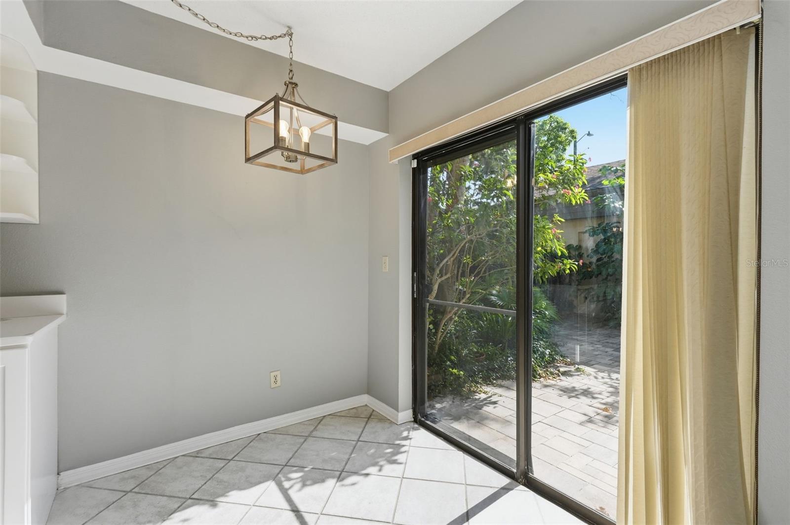EAGLES GLEN CONDO - Residential