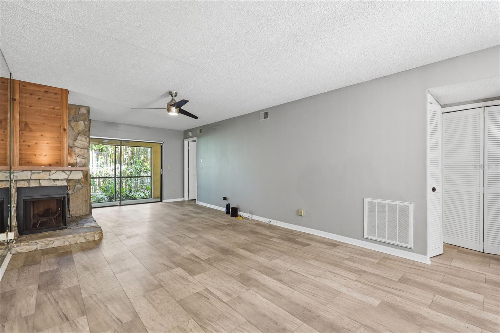 EAGLES GLEN CONDO - Residential