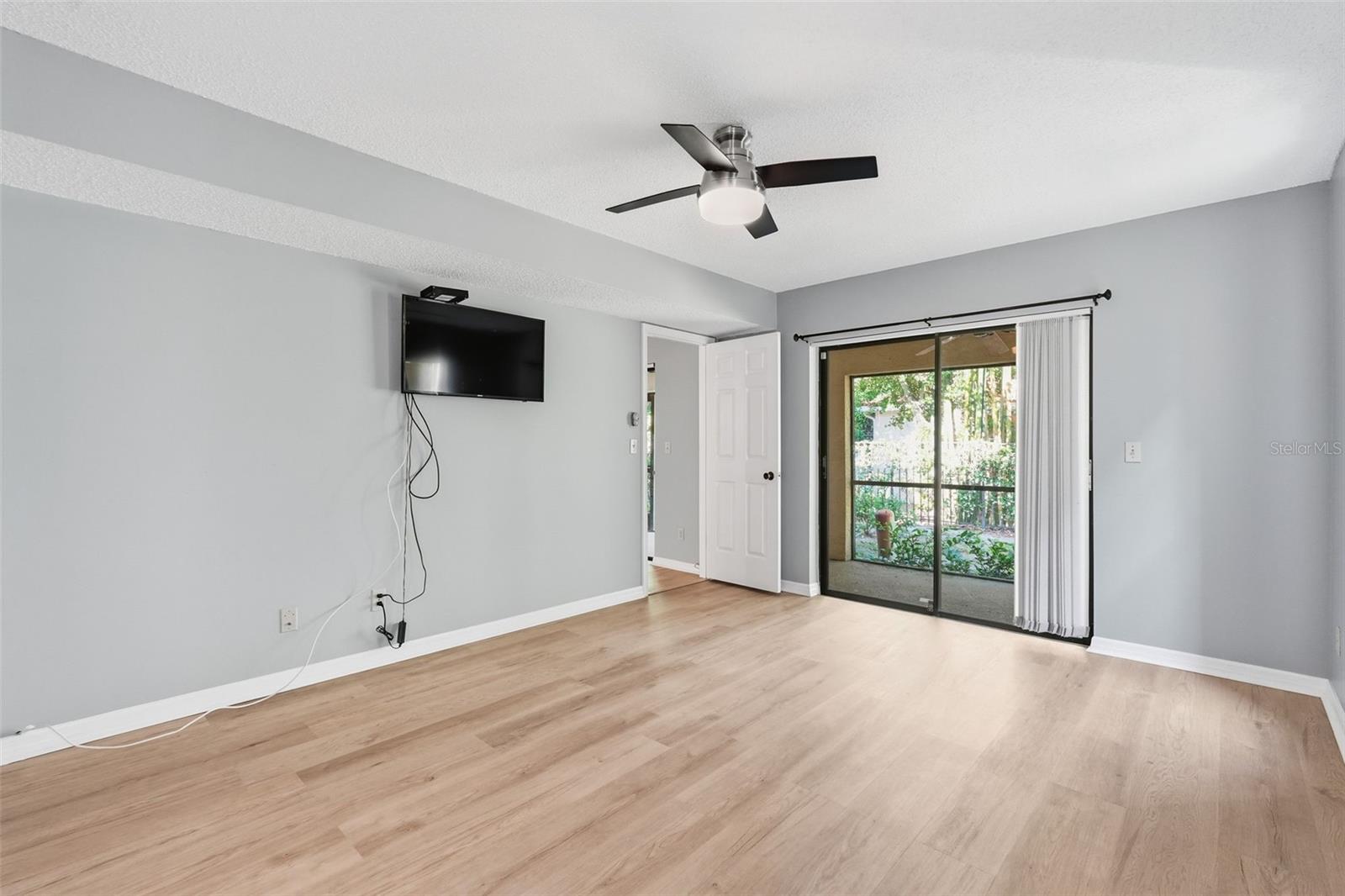 EAGLES GLEN CONDO - Residential