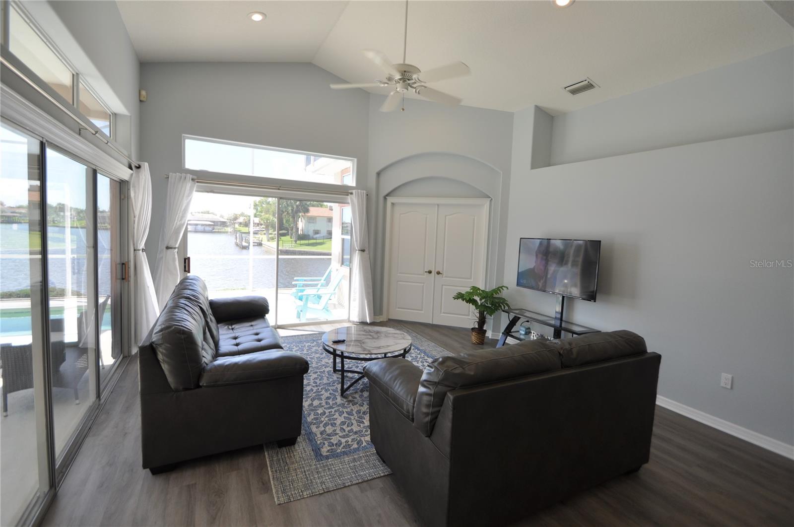 PALM HARBOR - Residential Lease