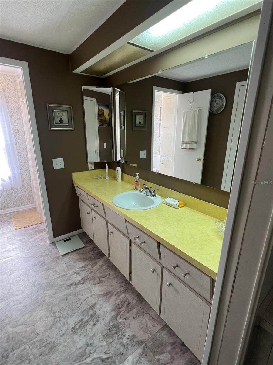 PALM HILL MOBILE HOME PARK UNREC - Residential