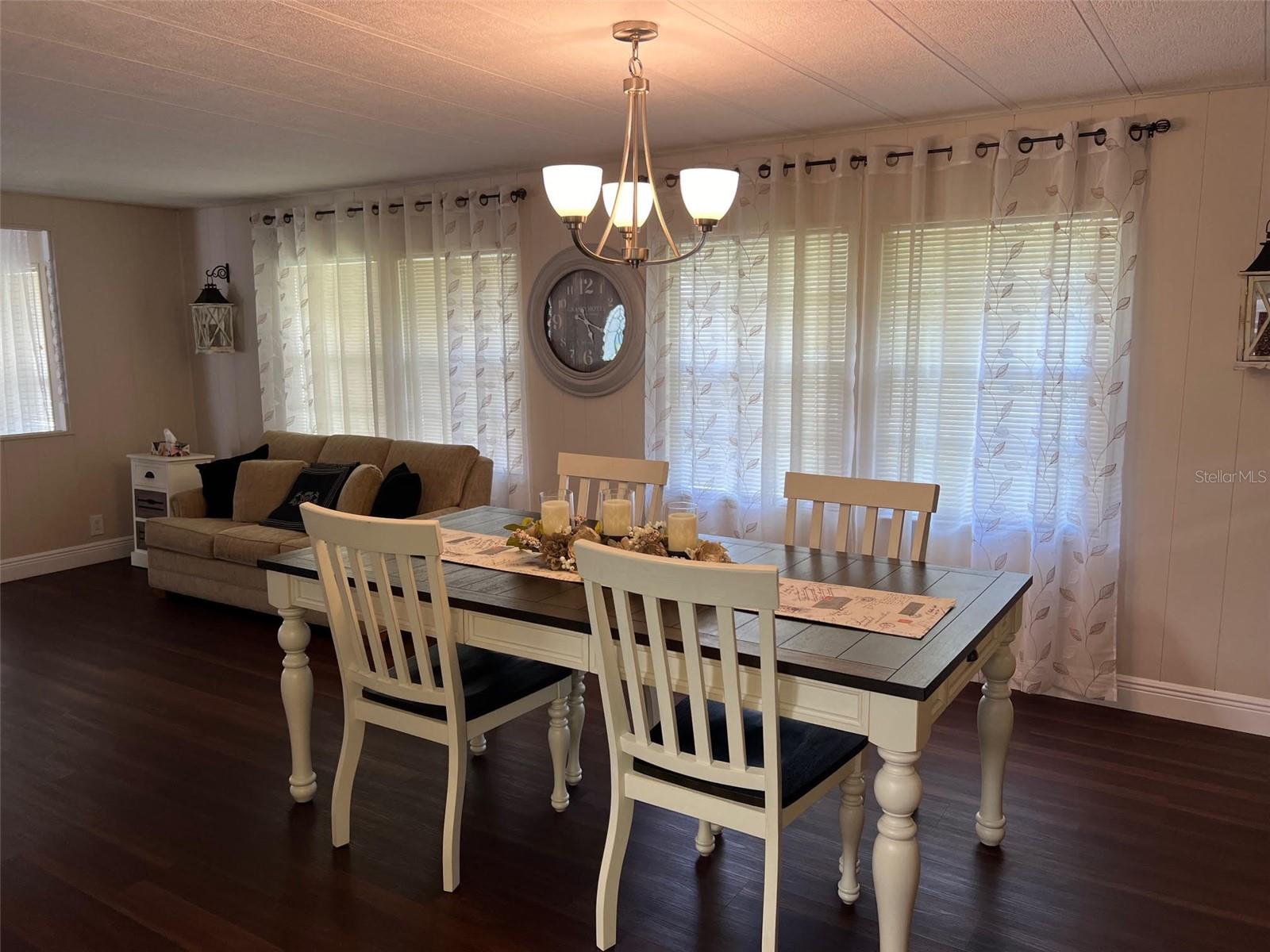 PALM HILL MOBILE HOME PARK UNREC - Residential