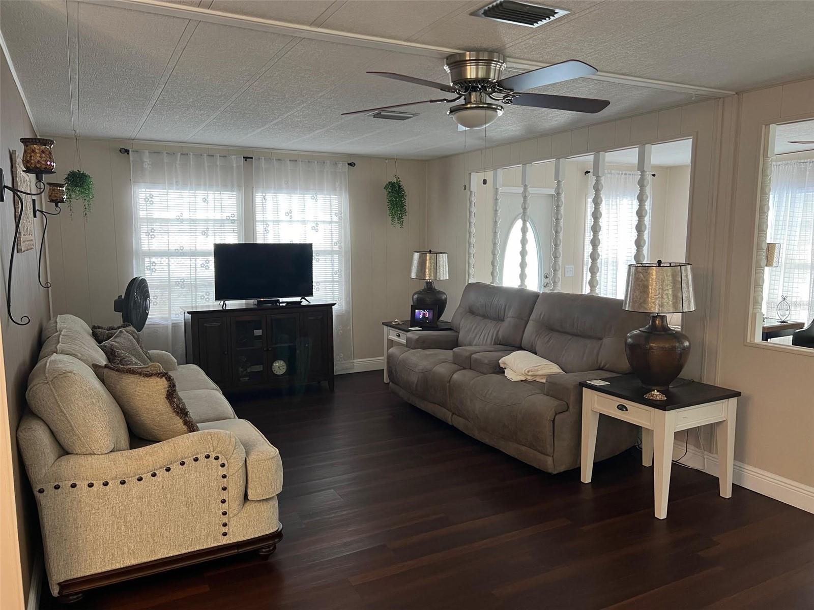 PALM HILL MOBILE HOME PARK UNREC - Residential