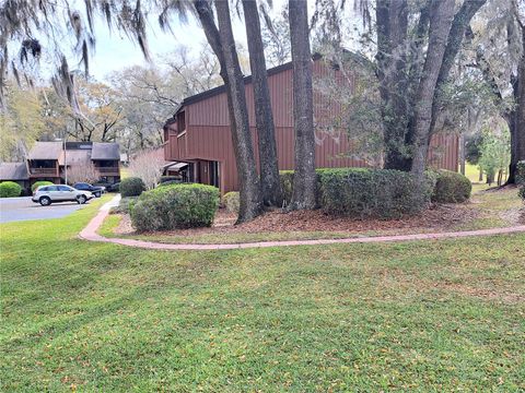 A home in DUNNELLON