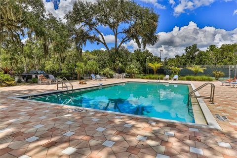 A home in DUNNELLON