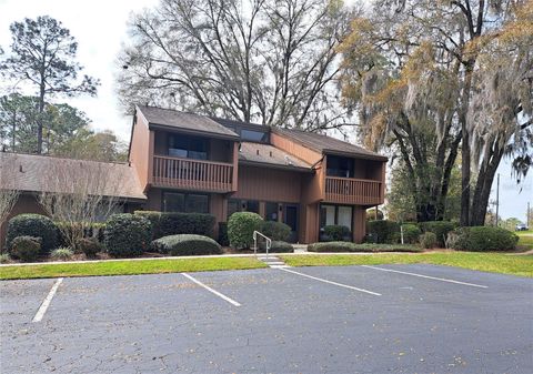 A home in DUNNELLON