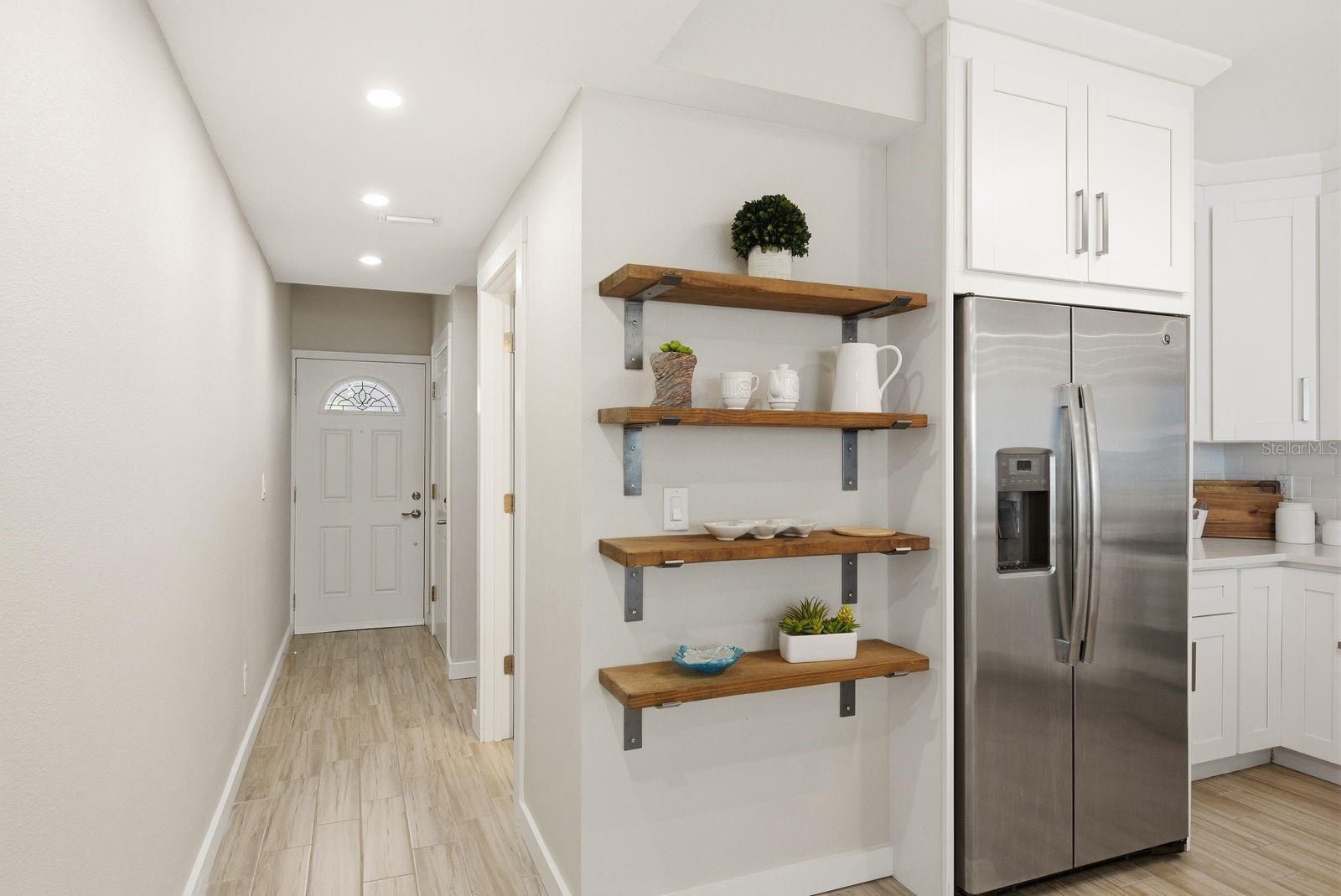 BAYSHORE CARRIAGE HOMES - Residential