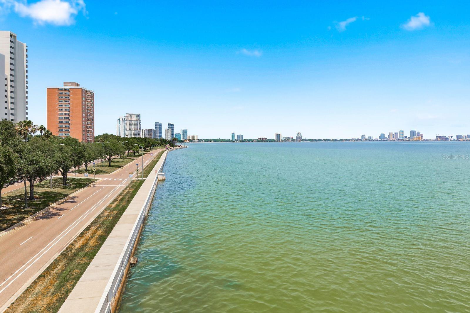 BAYSHORE CARRIAGE HOMES - Residential