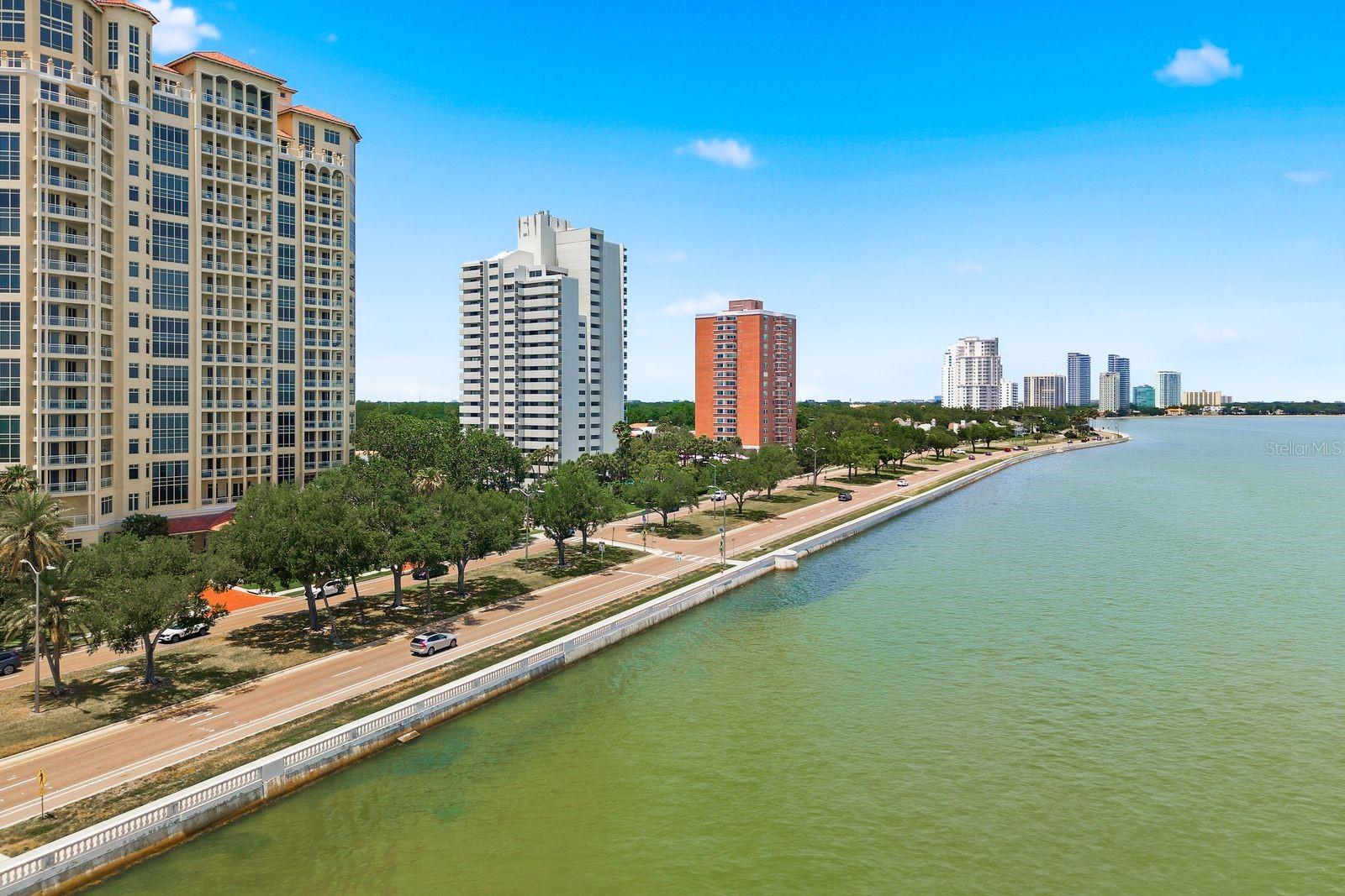 BAYSHORE CARRIAGE HOMES - Residential