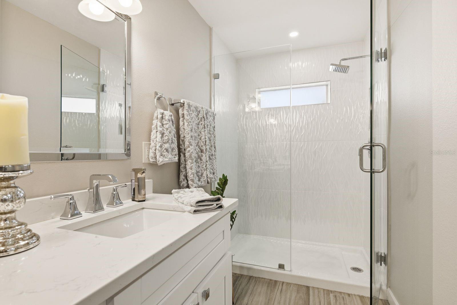BAYSHORE CARRIAGE HOMES - Residential