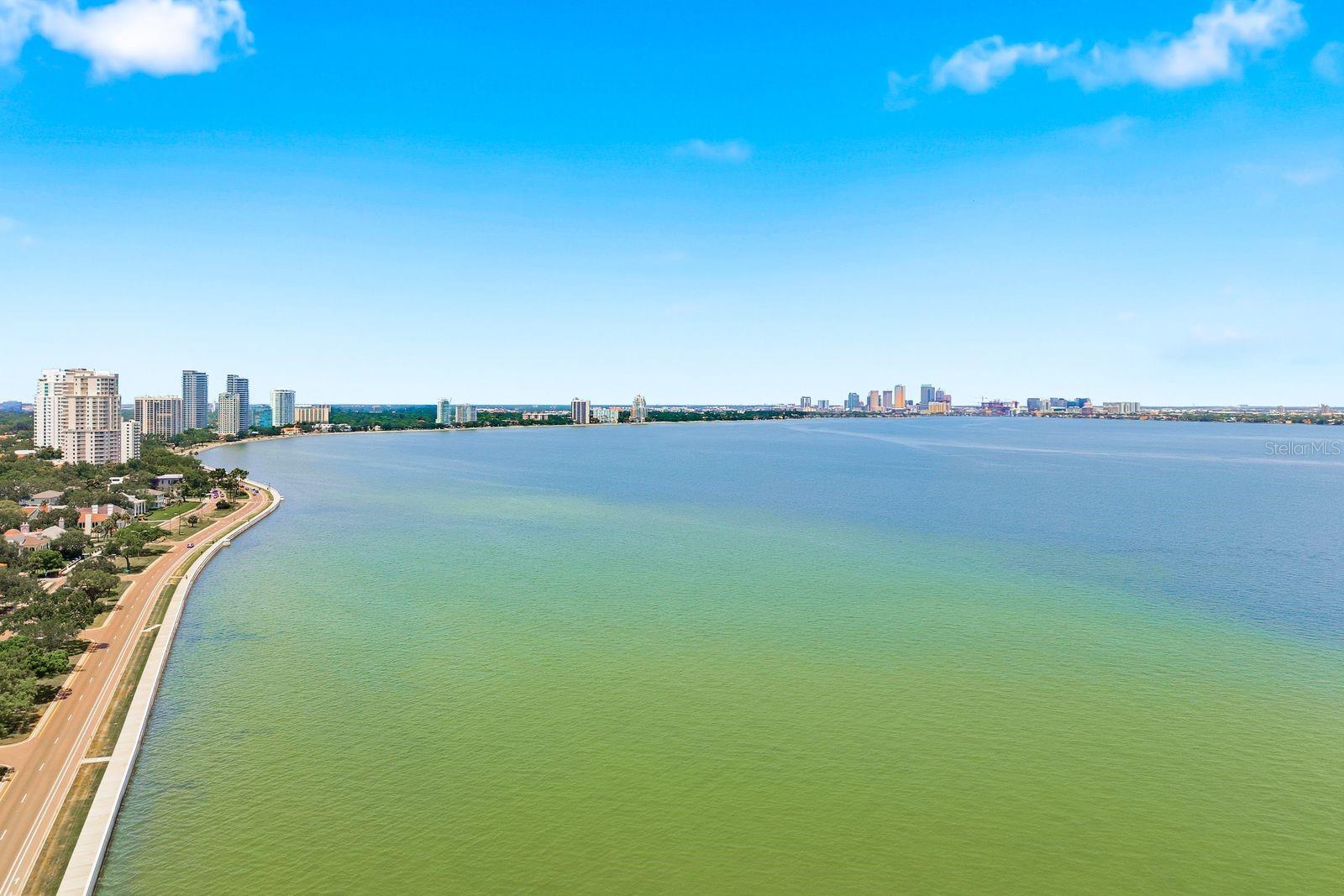 BAYSHORE CARRIAGE HOMES - Residential