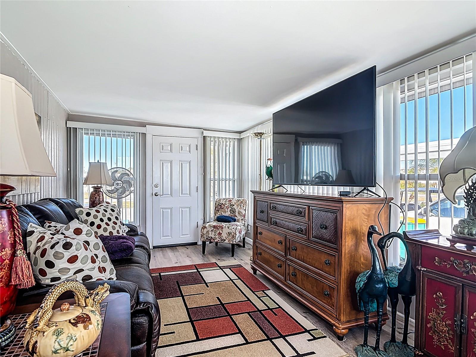 TAVARES LAKE FRANCES ESTATES - Residential