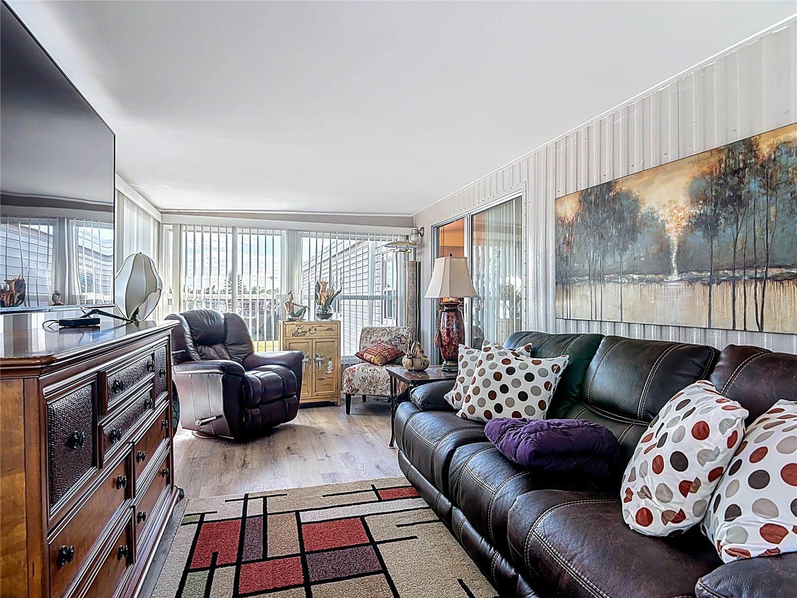 TAVARES LAKE FRANCES ESTATES - Residential