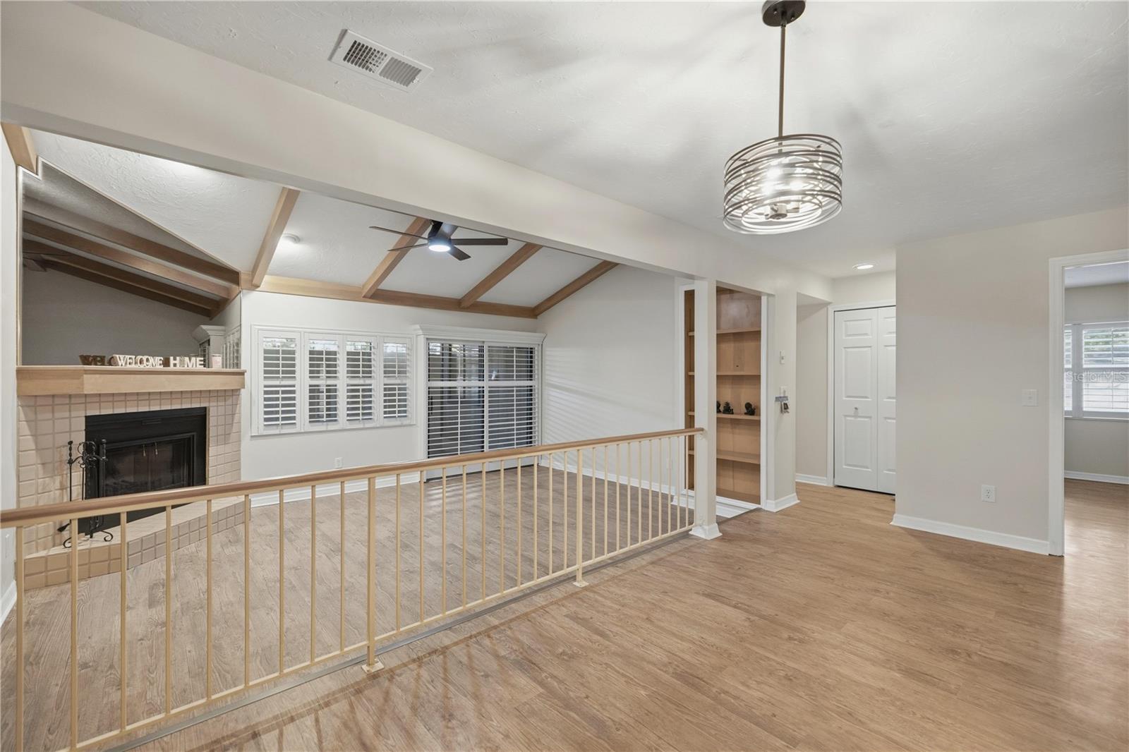 FOX MDW UN 01 REP - Residential