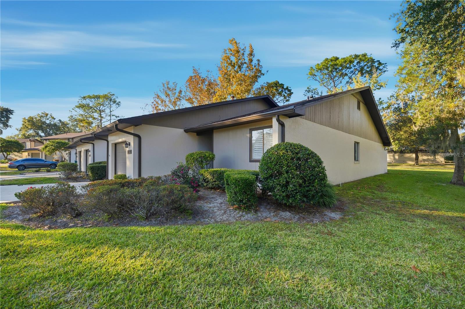 FOX MDW UN 01 REP - Residential