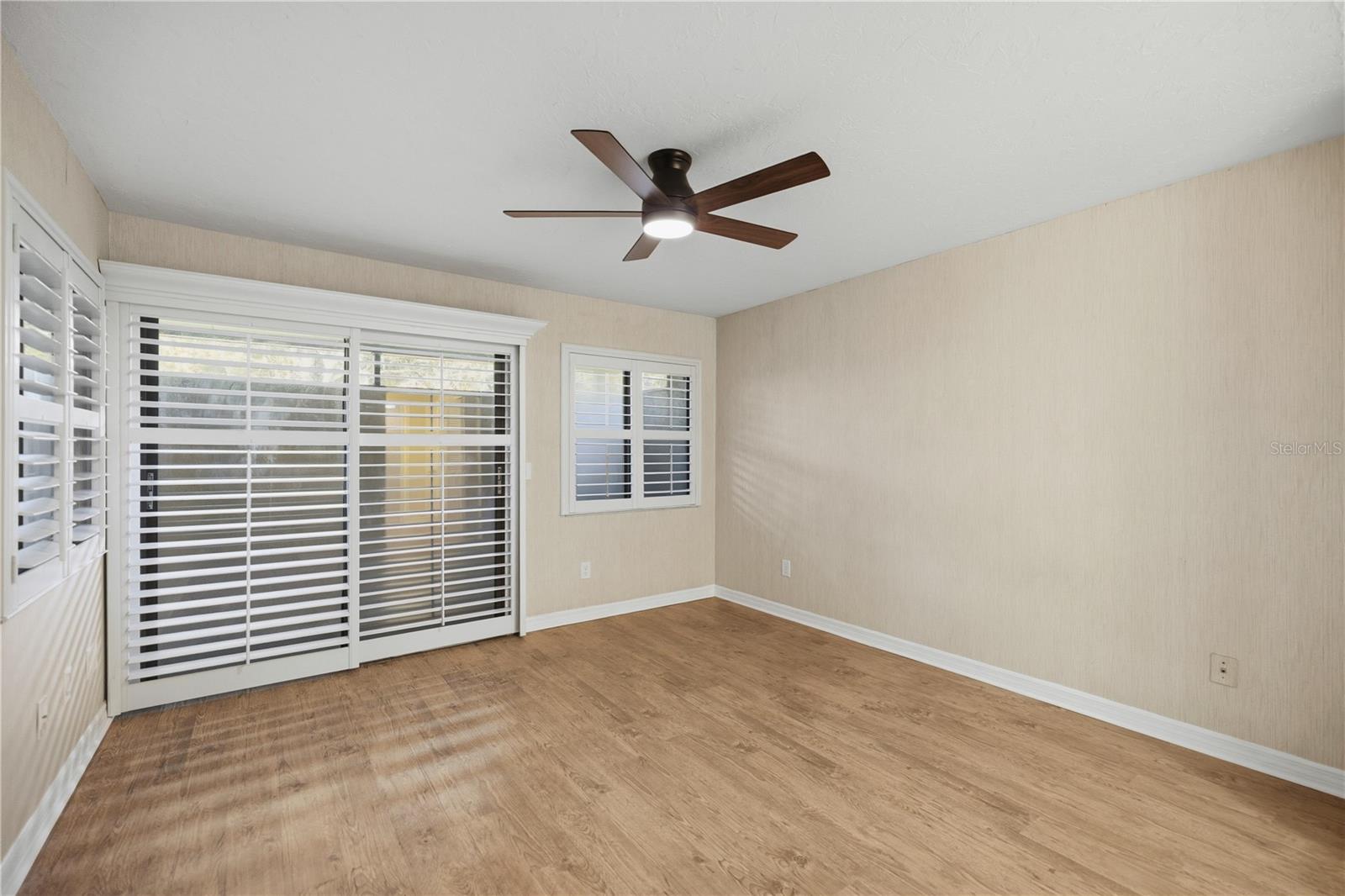 FOX MDW UN 01 REP - Residential