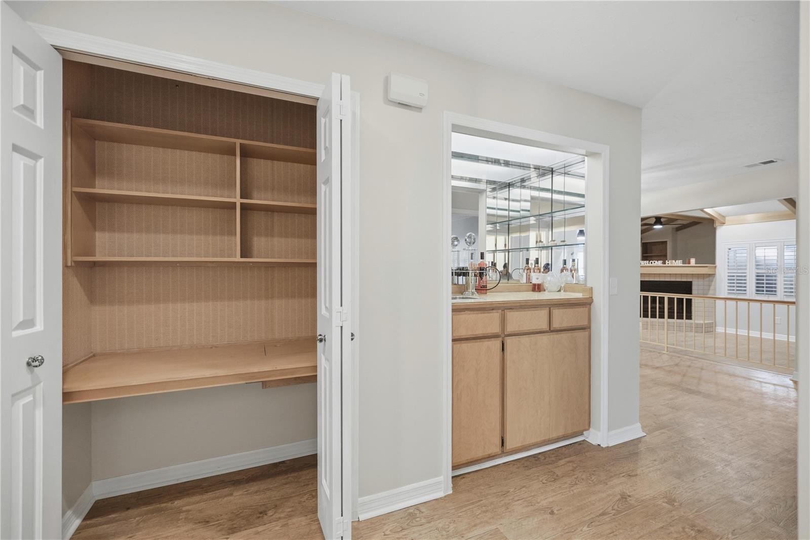 FOX MDW UN 01 REP - Residential