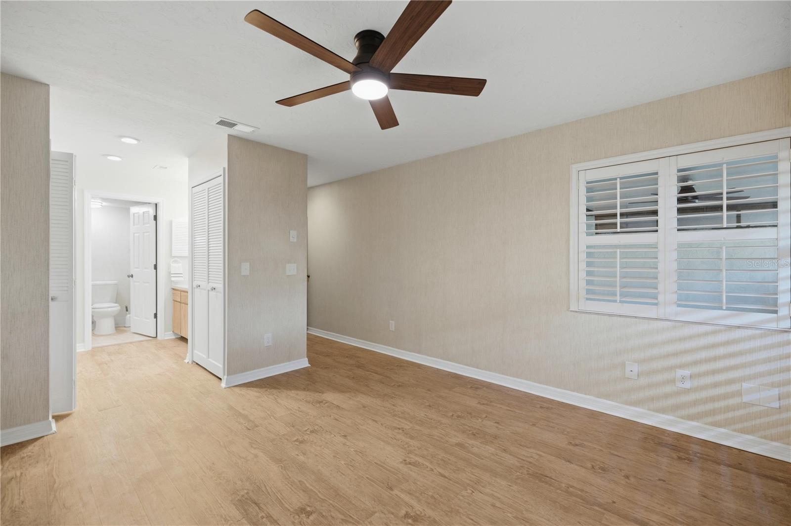 FOX MDW UN 01 REP - Residential