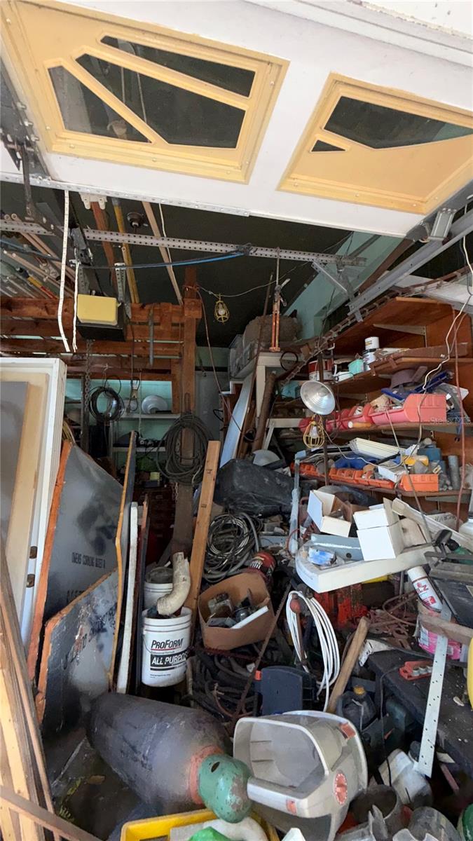 MEADOWBROOK ACRES 1ST ADD - Residential