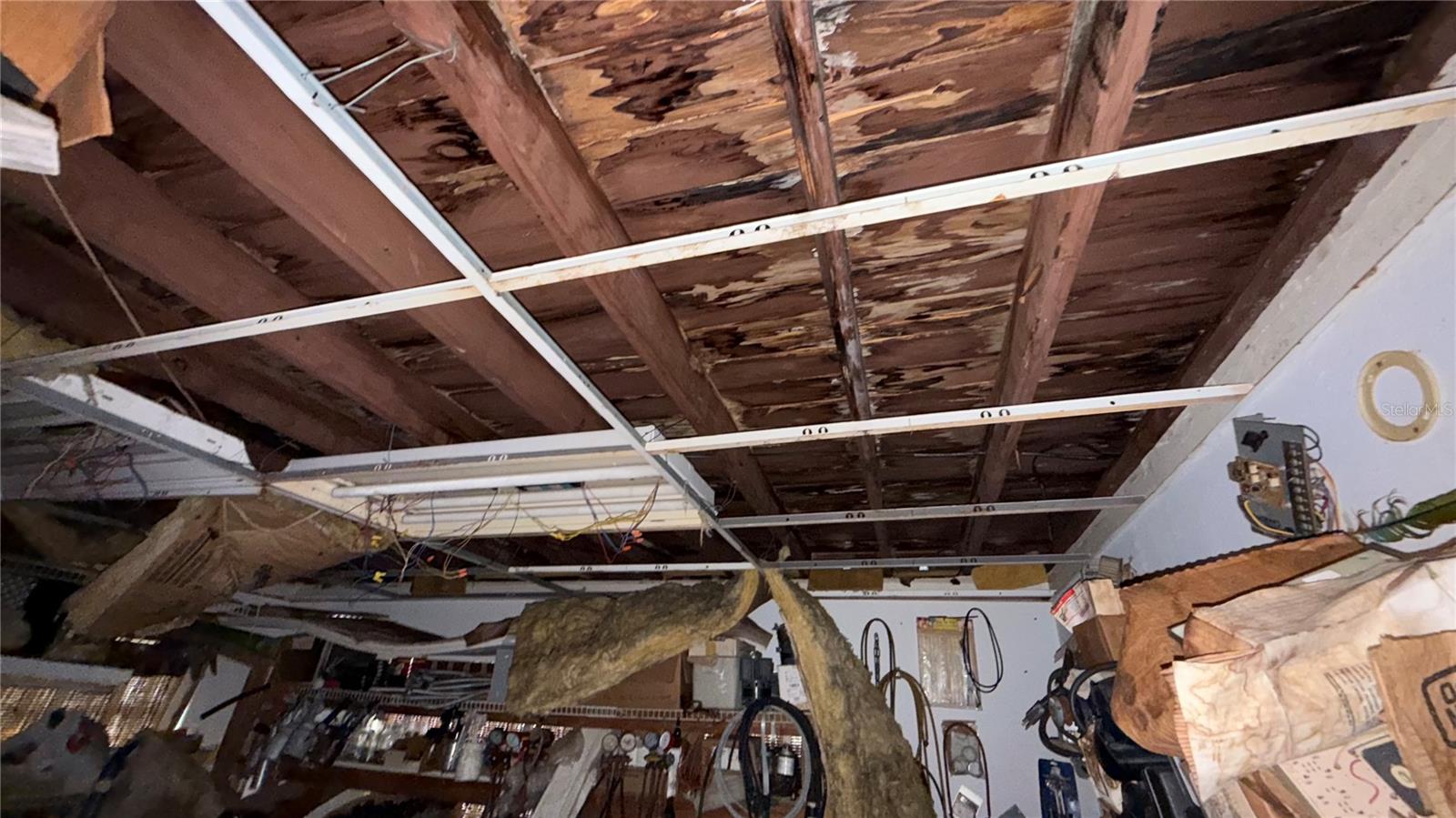 MEADOWBROOK ACRES 1ST ADD - Residential