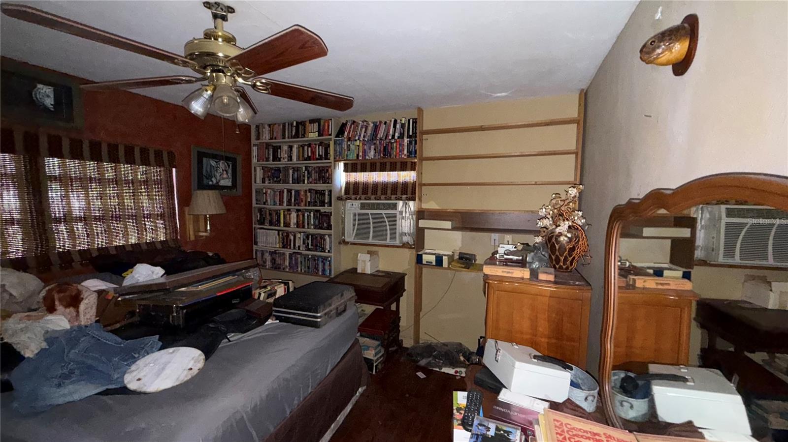 MEADOWBROOK ACRES 1ST ADD - Residential