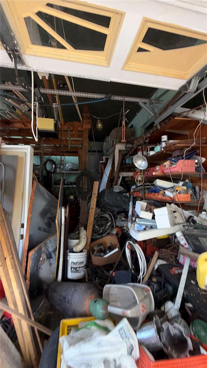 MEADOWBROOK ACRES 1ST ADD - Residential