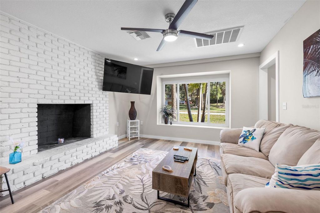 Photo of 7208 N Ola Avenue, Tampa, FL 33604 (MLS # TB8461190)