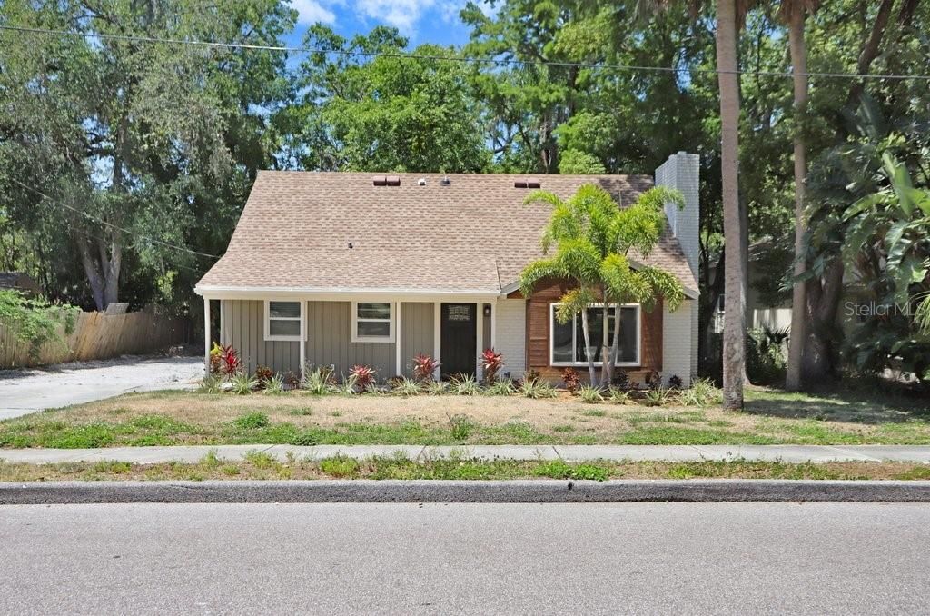 Photo of 7208 N Ola Avenue, Tampa, FL 33604 (MLS # TB8461190)