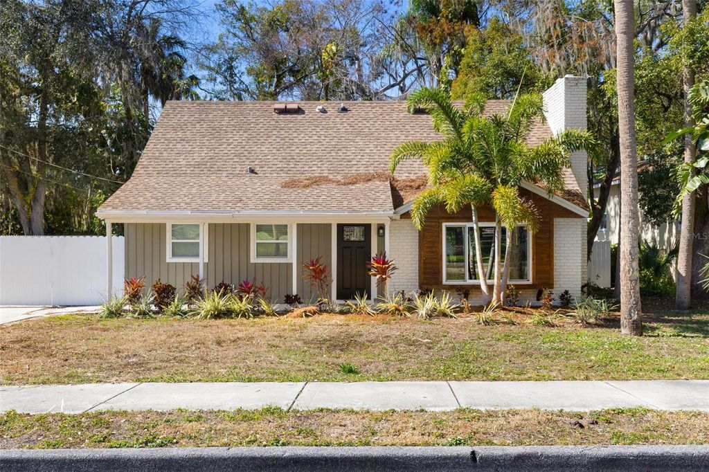 Photo of 7208 N Ola Avenue, Tampa, FL 33604 (MLS # TB8461190)