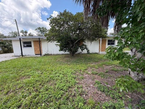 Tiny photo for 740 NE 5th Avenue, Crystal River, FL 34428 (MLS # W7889720)